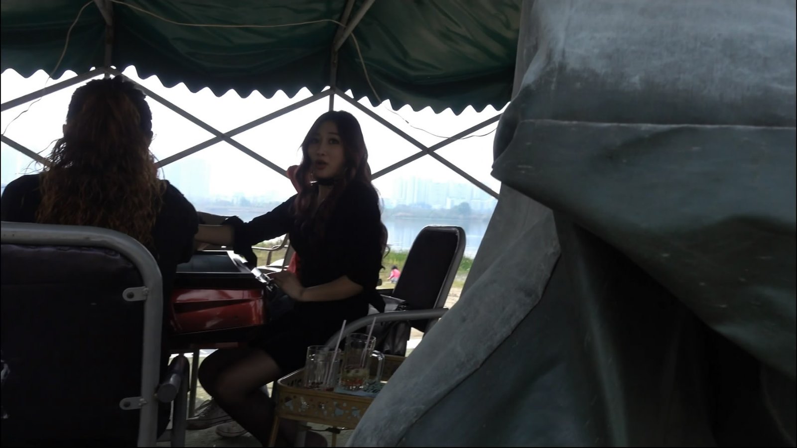 streetsnapshoep[00 04 03][20181210 213644 2]